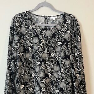 J Jill Wearever Blouse Womens XL Floral Rleaxed Fit Tunic Travel Stretch Black